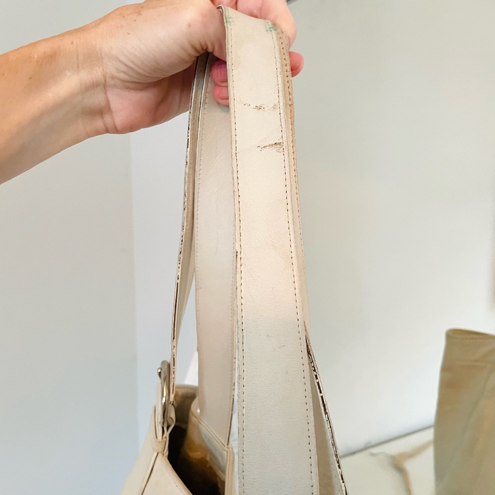 Coach Classic Cream White Large Leather Tote Bag - Picture 5 of 10